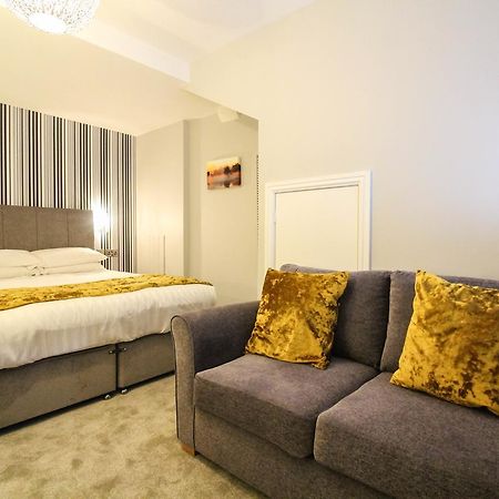 The Scarborough Travel And Holiday Lodge エクステリア 写真