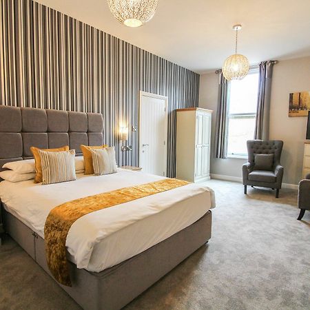 The Scarborough Travel And Holiday Lodge エクステリア 写真