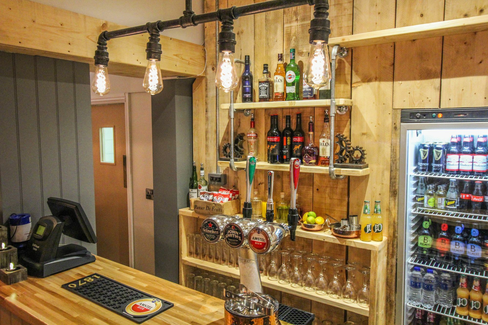 The Scarborough Travel And Holiday Lodge エクステリア 写真