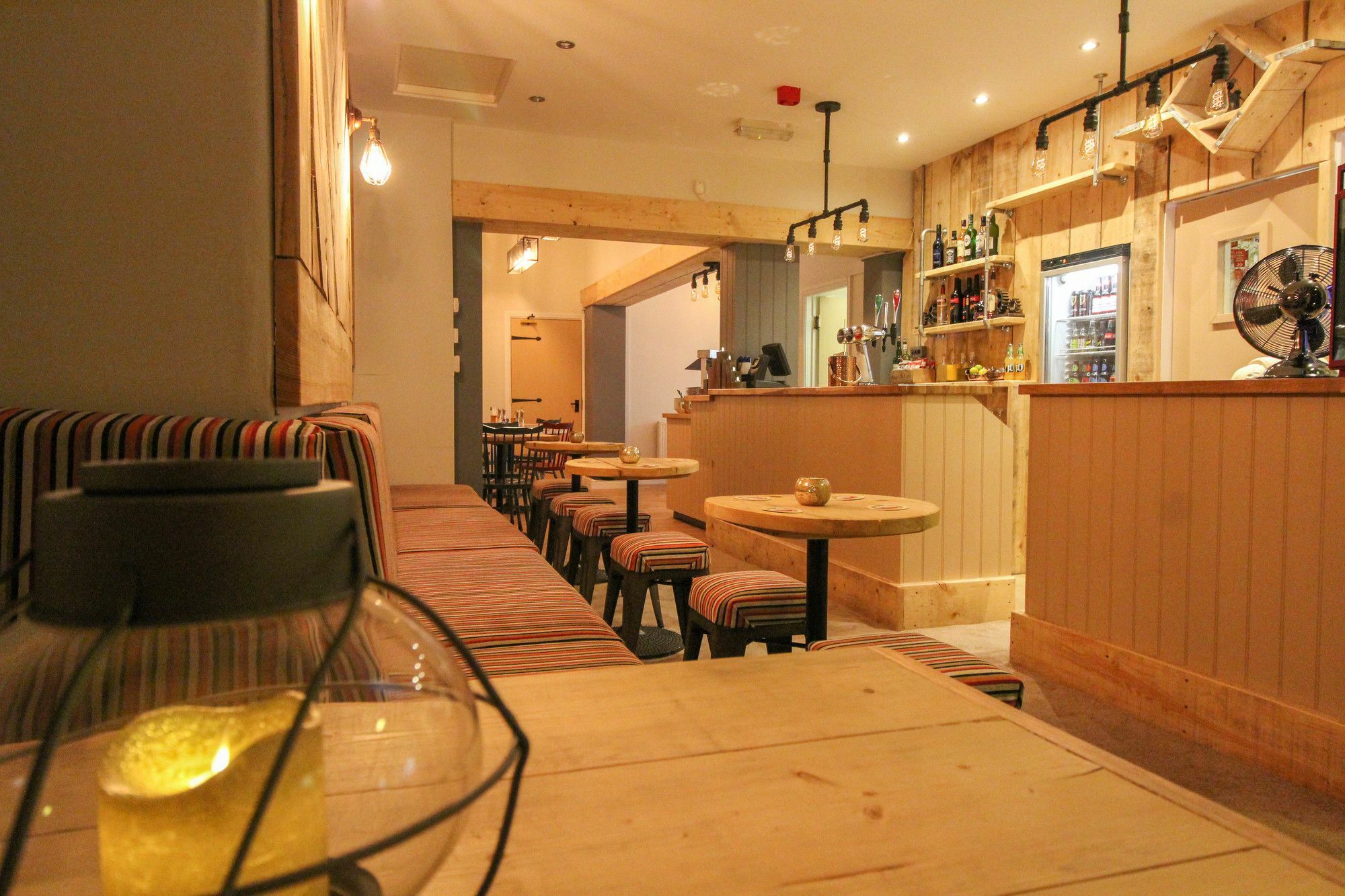 The Scarborough Travel And Holiday Lodge エクステリア 写真